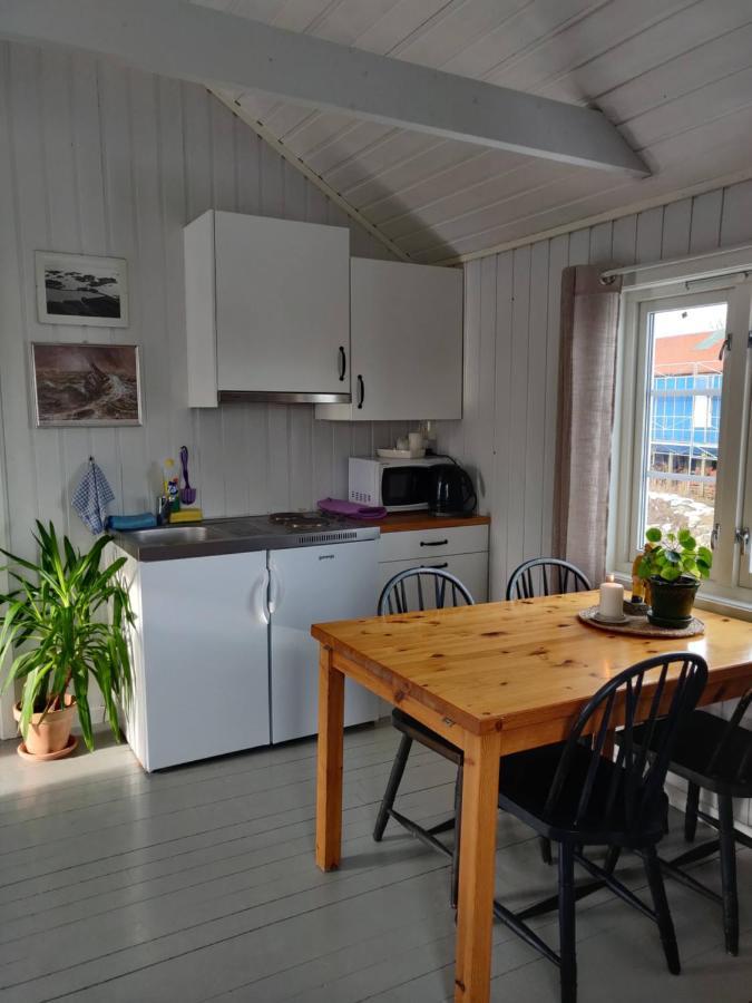 Fiskekrogen Rorbuer Henningsvaer Exteriér fotografie
